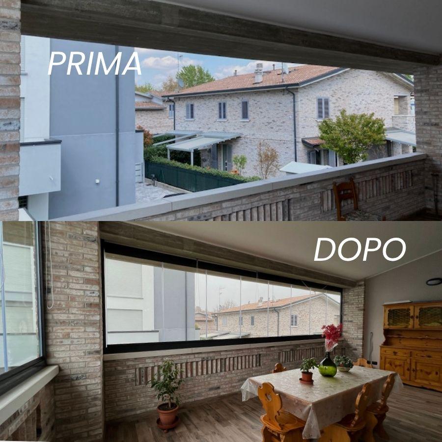 Prima vs dopo terrazzo con vetrate scorrevoli