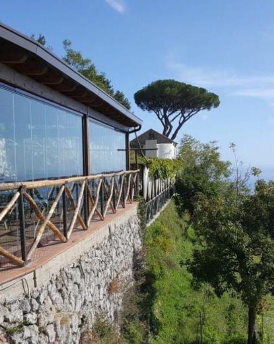 Vetrate panoramiche in alluminio pieghevoli